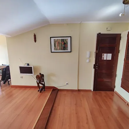 Daire Oeiras, 2 Bedroom W Balcony And Barbecue Next To Parque Dos Poetas