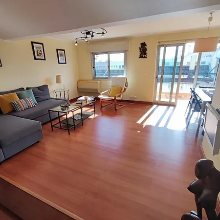 Daire Oeiras, 2 Bedroom W Balcony And Barbecue Next To Parque Dos Poetas *