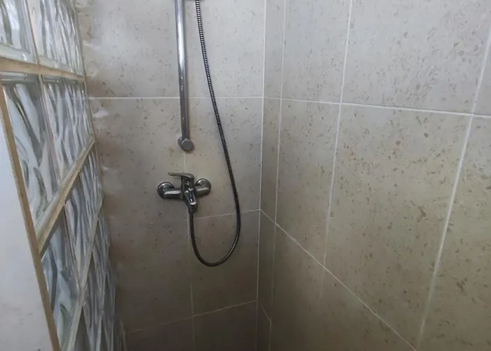 Oeiras, 2 Bedroom W Balcony And Barbecue Next To Parque Dos Poetas Oeiras