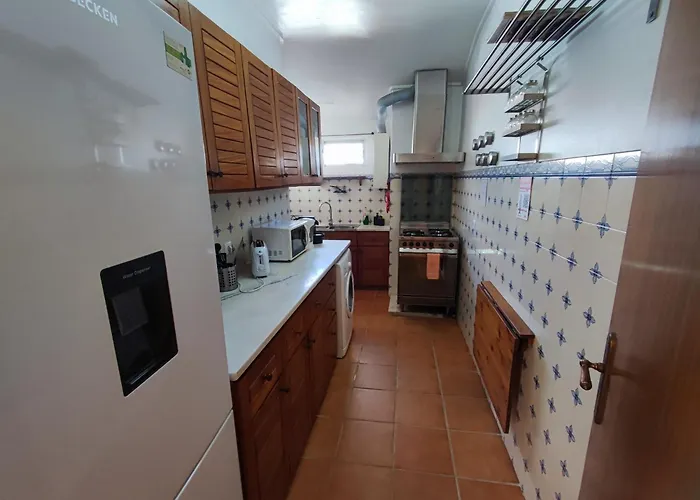 Apartamento Oeiras, 2 Bedroom W Balcony And Barbecue Next To Parque Dos Poetas *